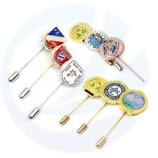 Design Custom Logo bedrucktes Epoxy Sport Club Brosche Badge Metal Emaille Long Nadel Luxus -Revers -Pins für Anzüge
