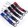 Benutzerdefinierte Logo -Werbeschlüsselanbieter Carabiner Drucken kurzer lanyard gewebter Logo Handgelenk Lanyard Motorrad Keychain