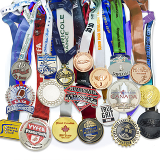 Custom Gold Metal Soccer 5K Laufmedaille mit Ribbon Sports Customized Sportmedaille Custom Marathon Hersteller Bespoke Medaillen