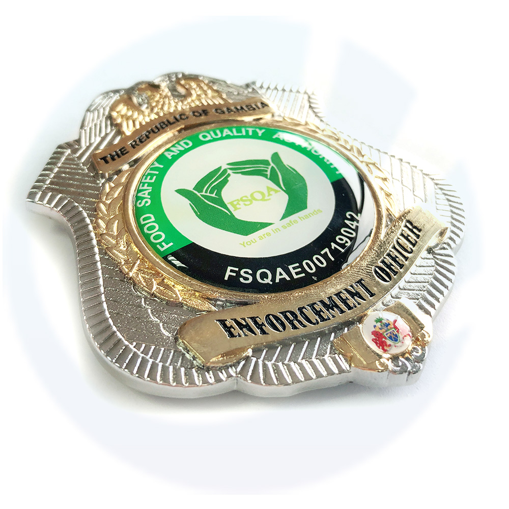 Nigeria Police Badge Gambia Offizier Metallmedaillenaufkleber mit Glas Metallnadelabzeichen